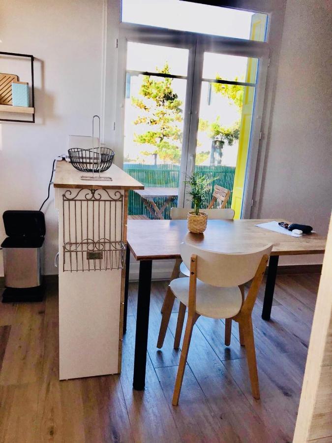 Un Petit Nid Les Pieds Dans L'Eau Apartment Argelès-sur-Mer Exterior foto